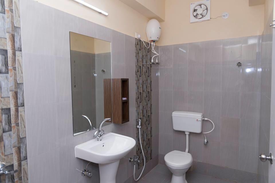 Rajhans Hotel & Resort Phalta Εξωτερικό φωτογραφία