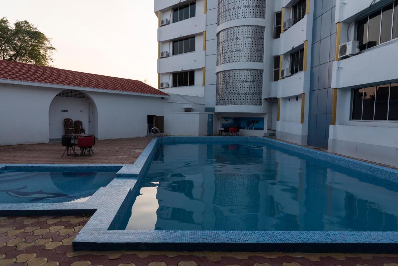 Rajhans Hotel & Resort Phalta Δωμάτιο φωτογραφία